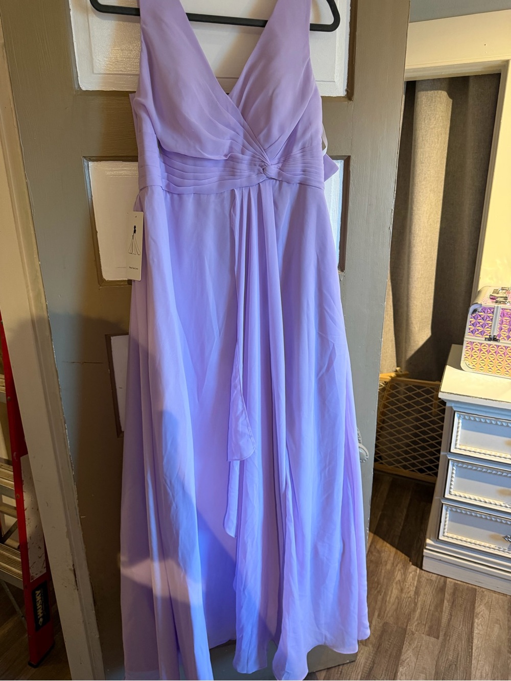Amazon Lavender V-Neck Chiffon Wedding Dress